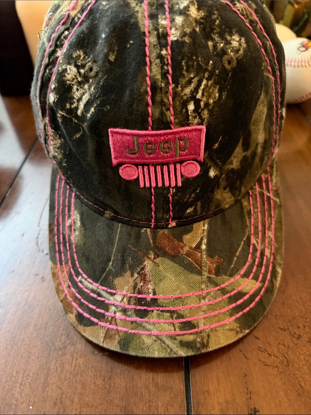 Cap with Jeep logo — subcategory selection